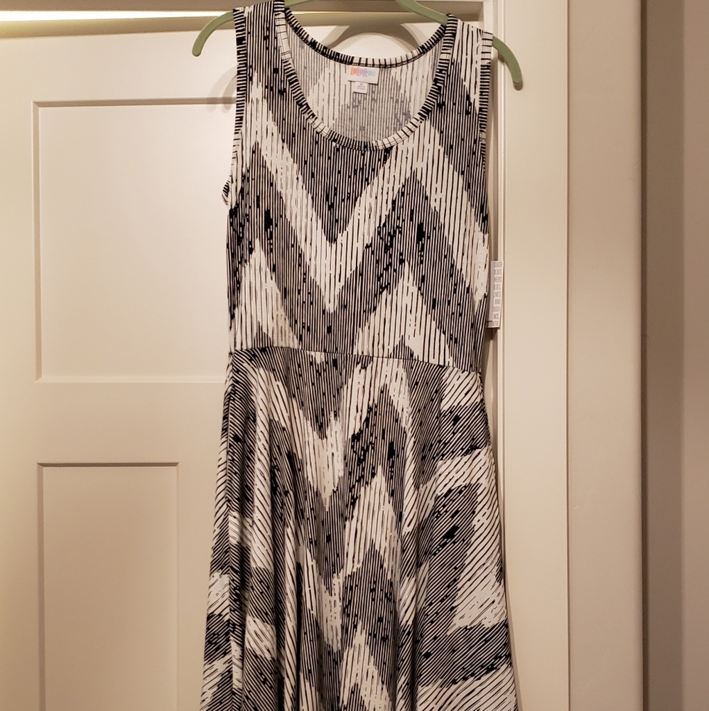 Bogo... Nwt lularoe Nikki dress